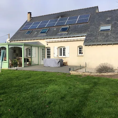 Le Moulin De Montinault Bed & Breakfast